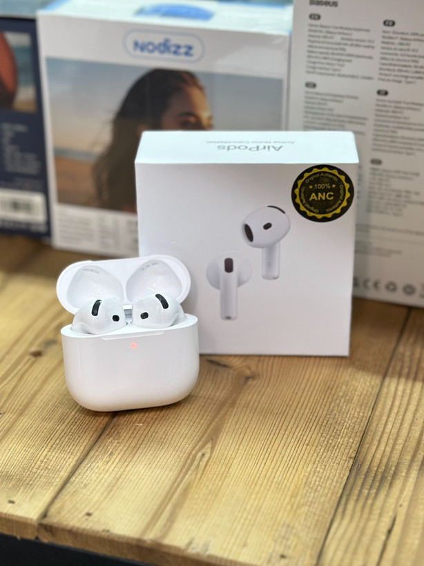 هدفون بلوتوثی اپل مدل AirPods 4 دارای نویز کنسلینگ